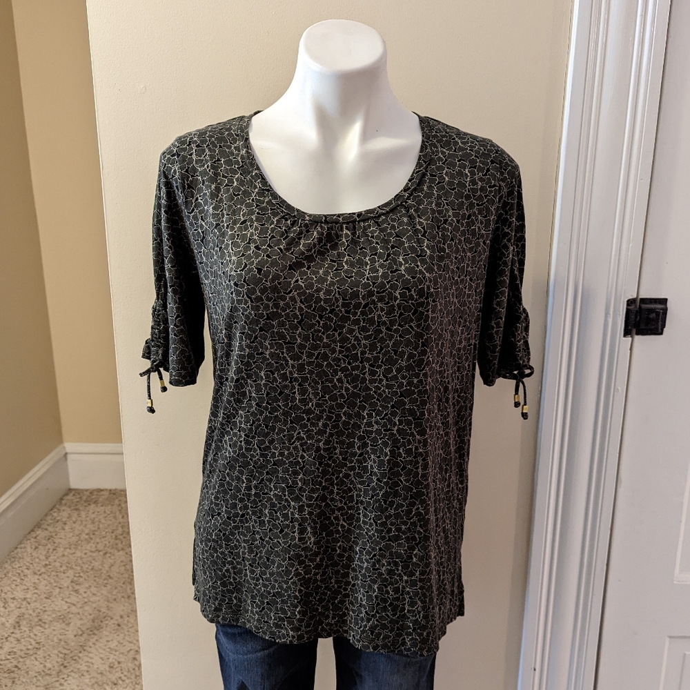 MICHAEL Micheal Kors black and green leaf print top size L